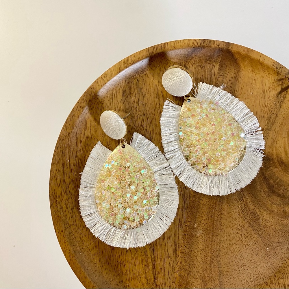 4/$15 White Confetti Stars Teardrop Tassel Fringe Edge Drop Earrings